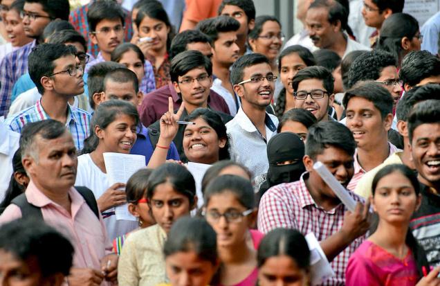twolakhqualifyforjeeadvanceexam